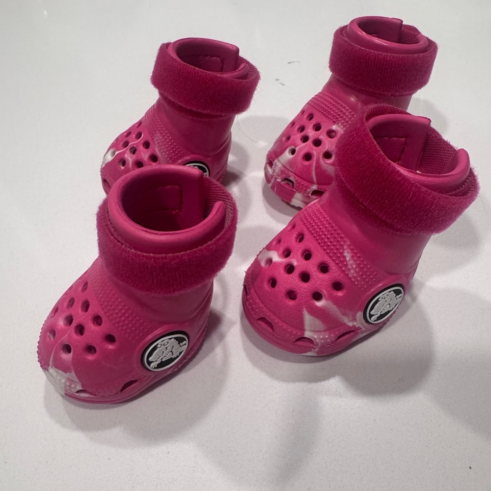 CROCS Pink Dog Booties